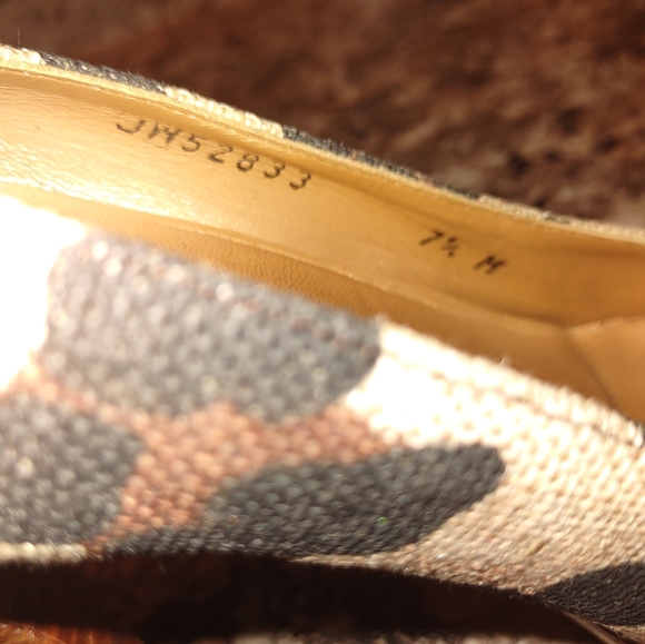 Stuart Weitzman Leopard Print Stiletto Heels (Sz. 7.5M) - Picture 7 of 8